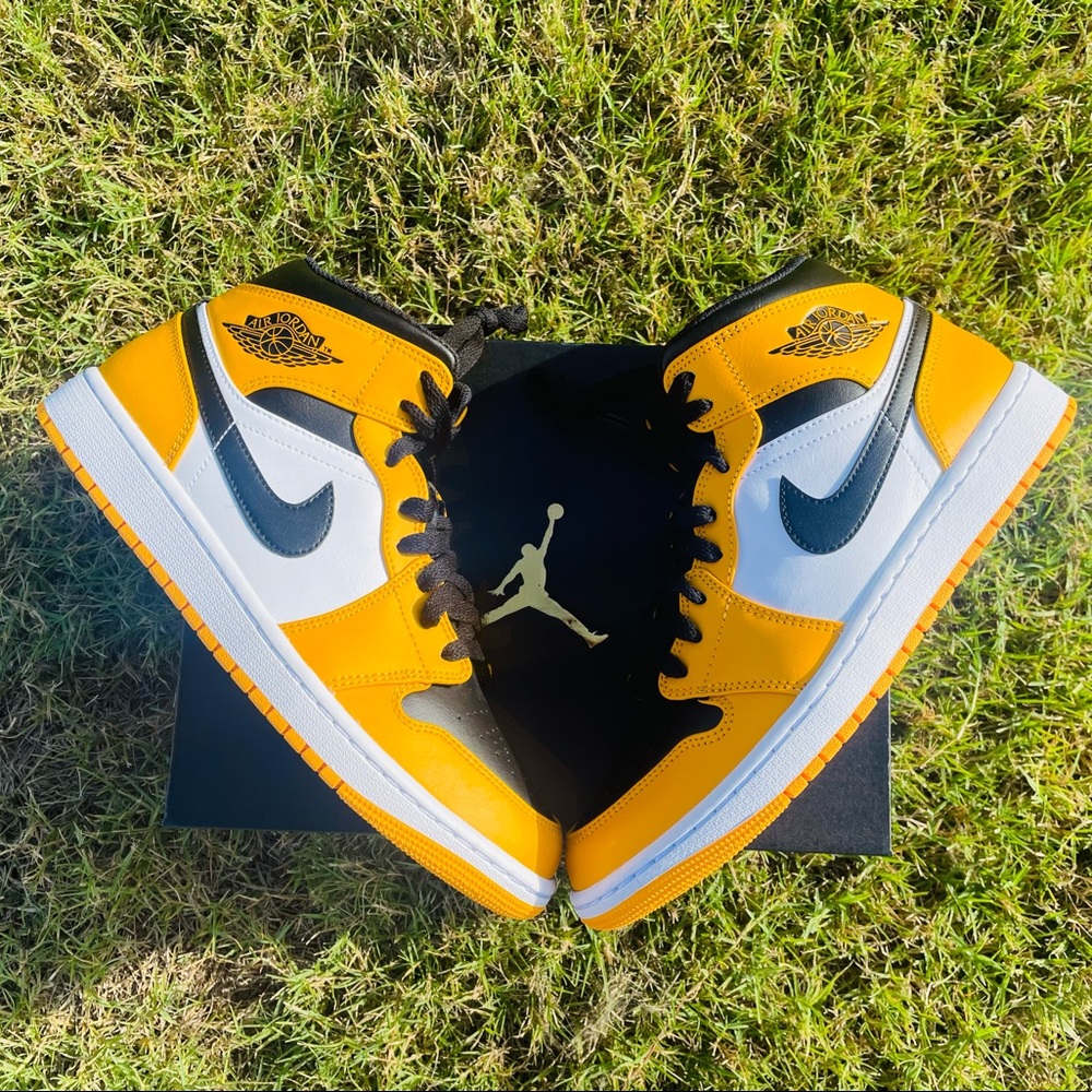 Air Jordan 1 Mid